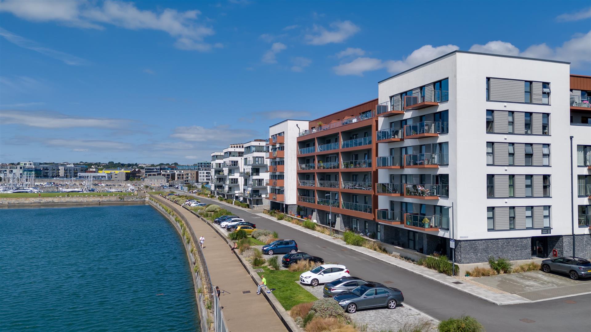 Flat Kingdom Street in Plymouth