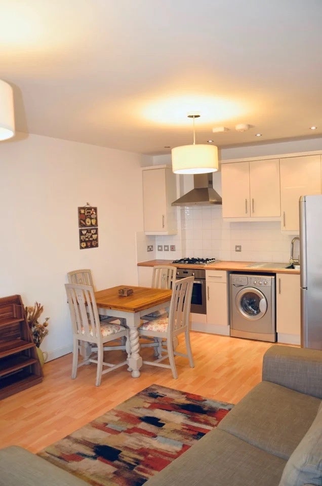 Flat Bartlett Mews in Greater London