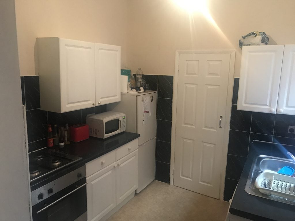 Flat Rothbury Terrace in Newcastle upon Tyne