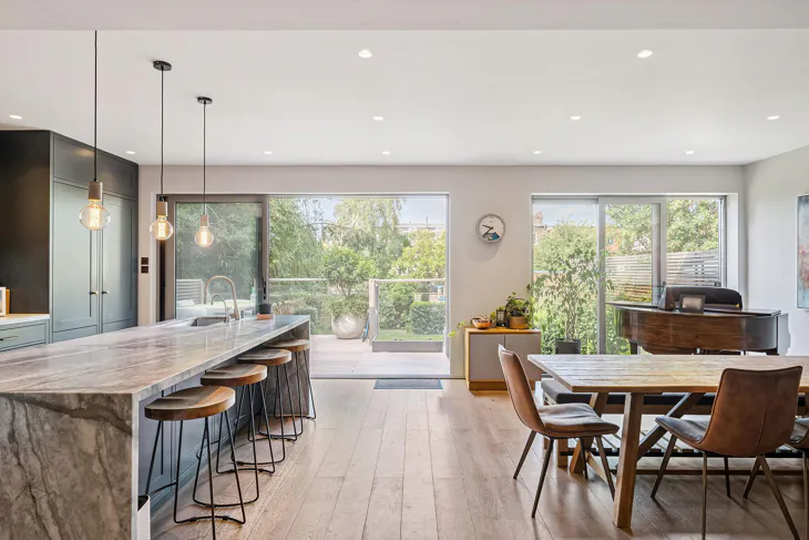 House Ellerton Road in Greater London