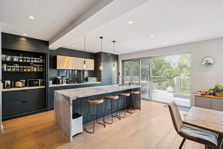 House Ellerton Road in Greater London