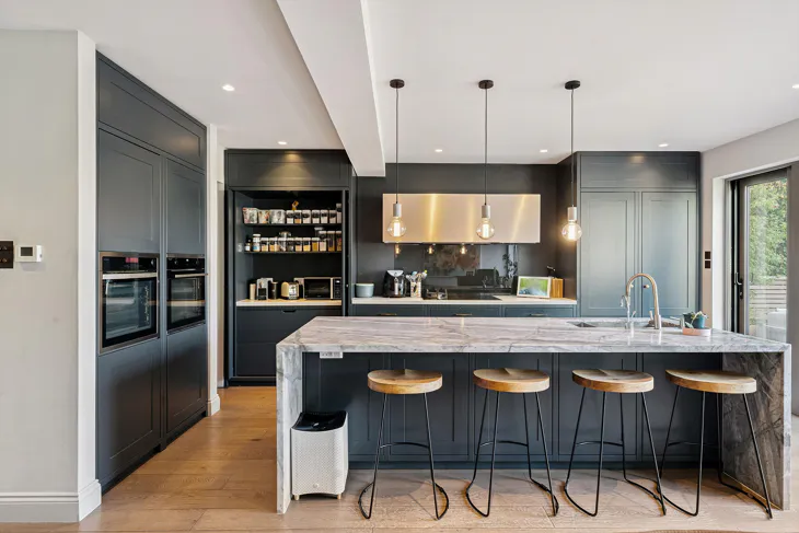 House Ellerton Road in Greater London