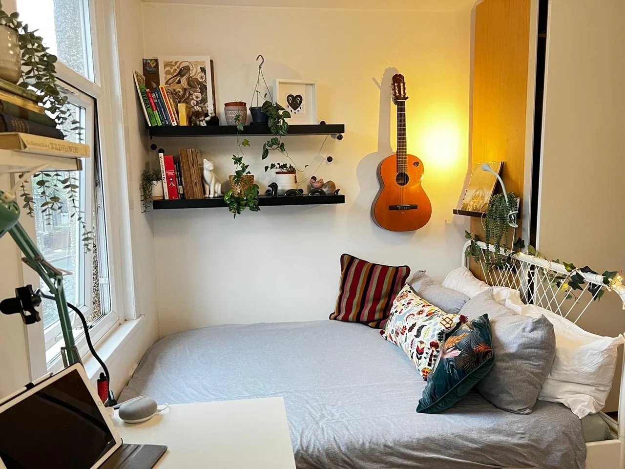 Room Kenworthy Road in Greater London