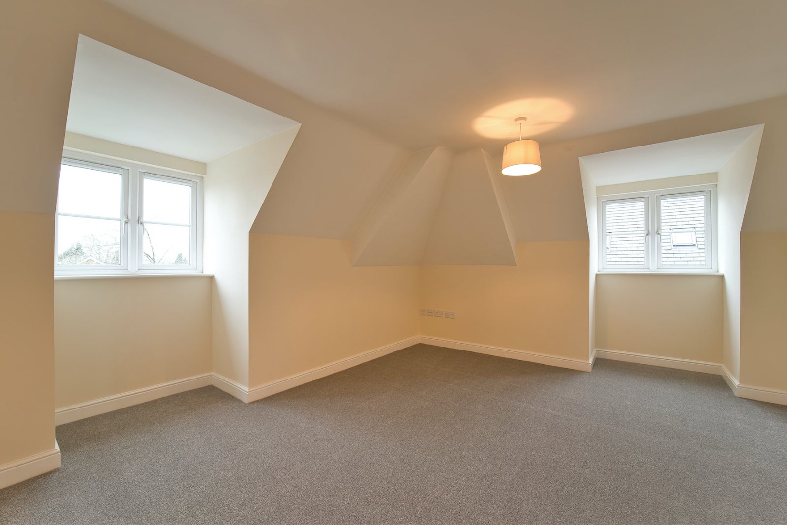 Flat Ombersley Road in Worcester
