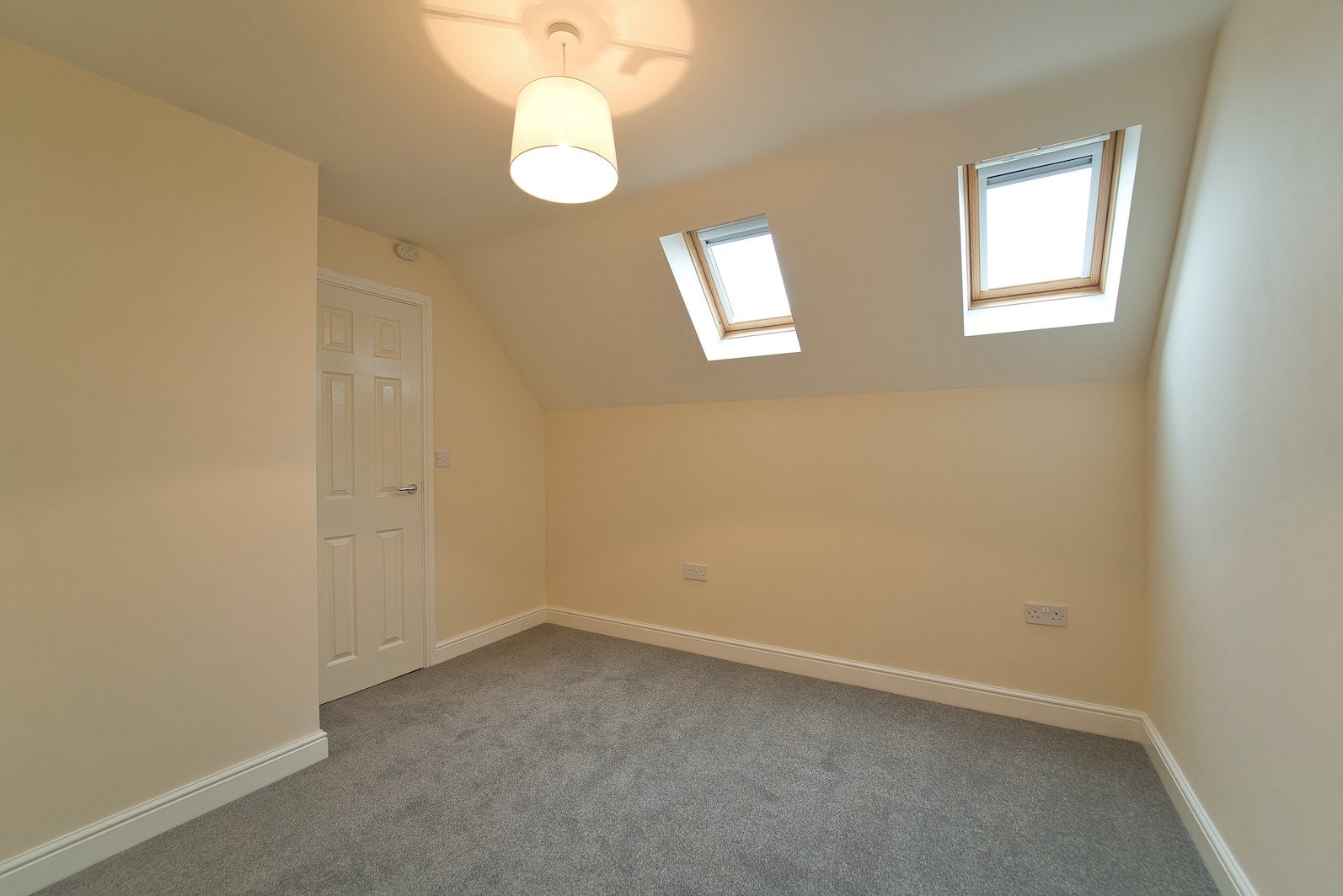 Flat Ombersley Road in Worcester