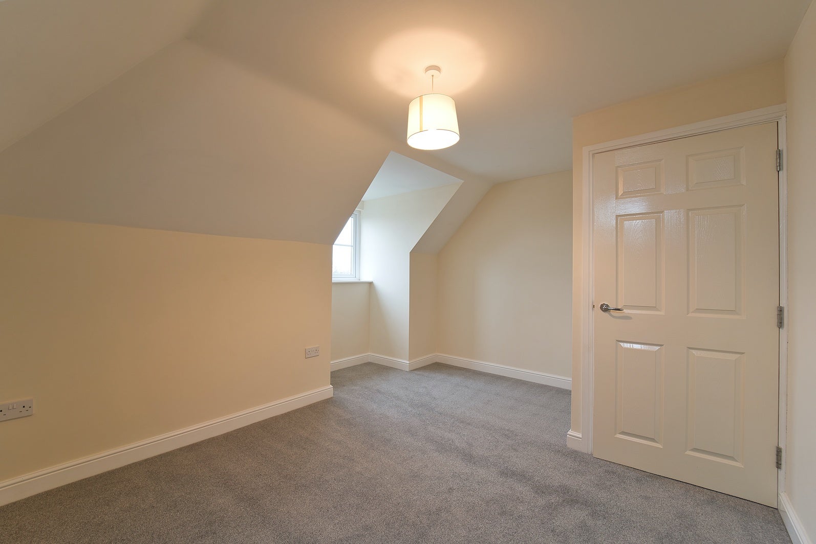 Flat Ombersley Road in Worcester
