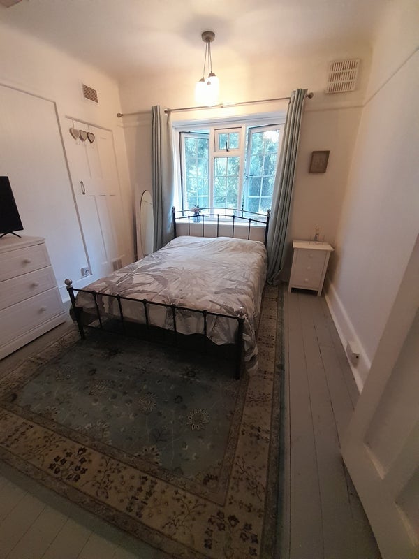 Room Lancaster Road in Ipswich