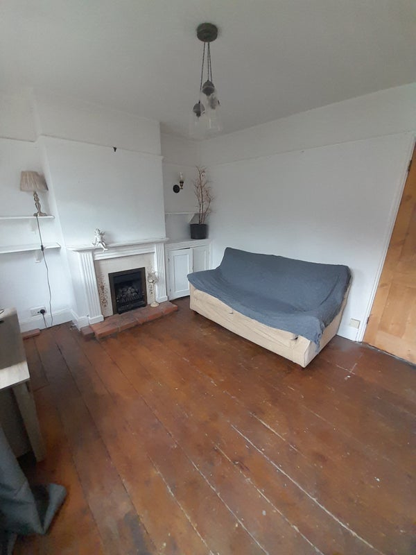 Room Lancaster Road in Ipswich
