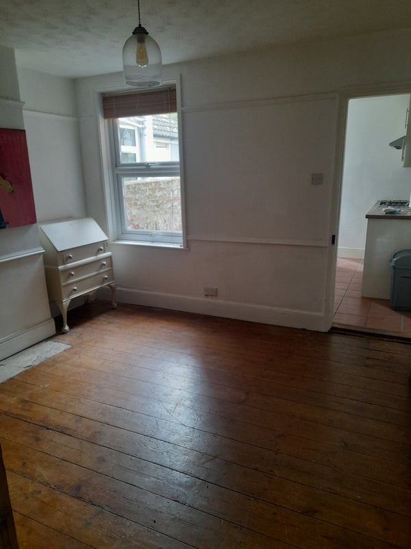 Room Lancaster Road in Ipswich