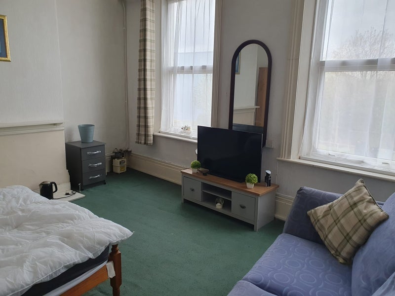 Room Roker Avenue in Sunderland