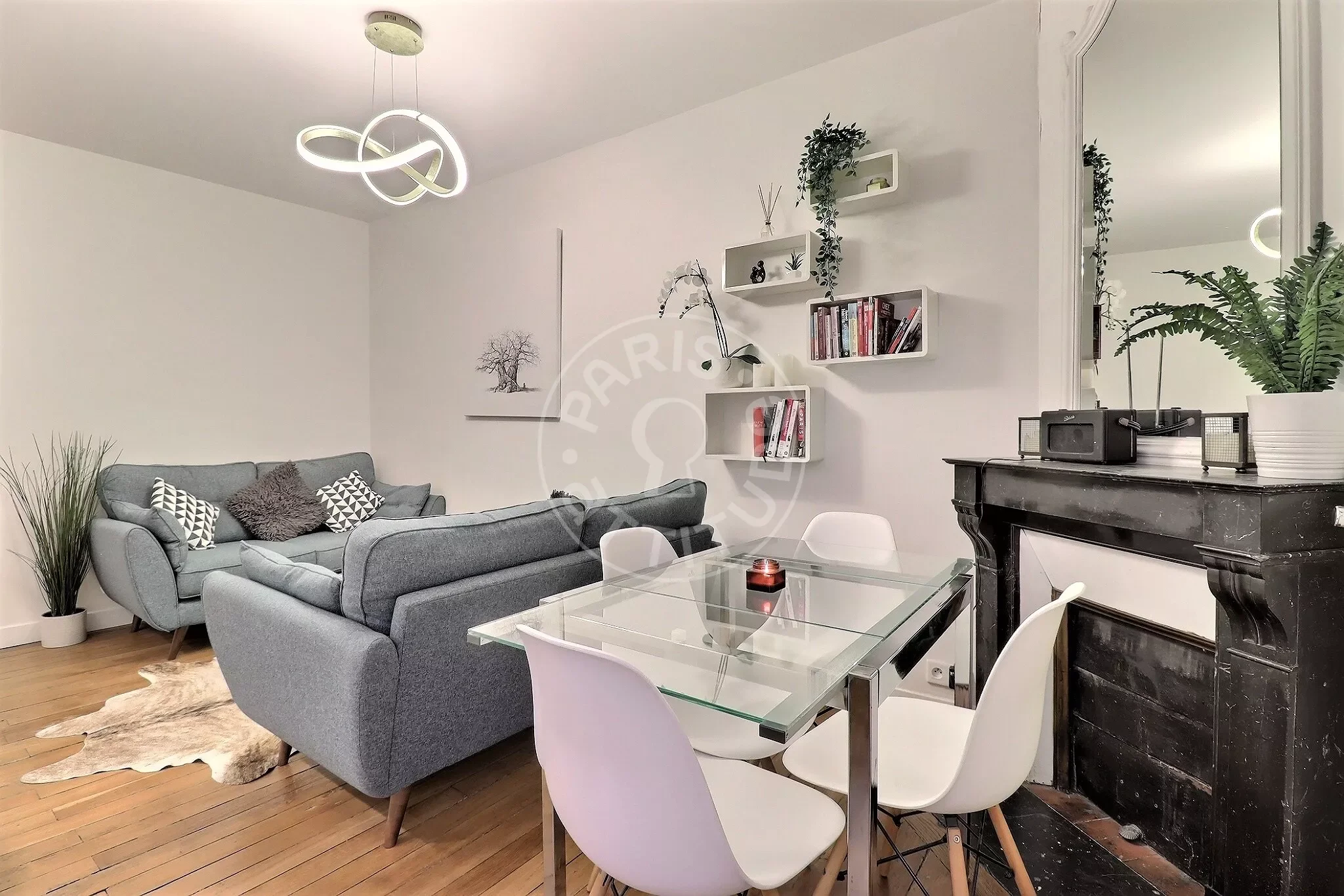 Appartement Rue de Lévis à Paris