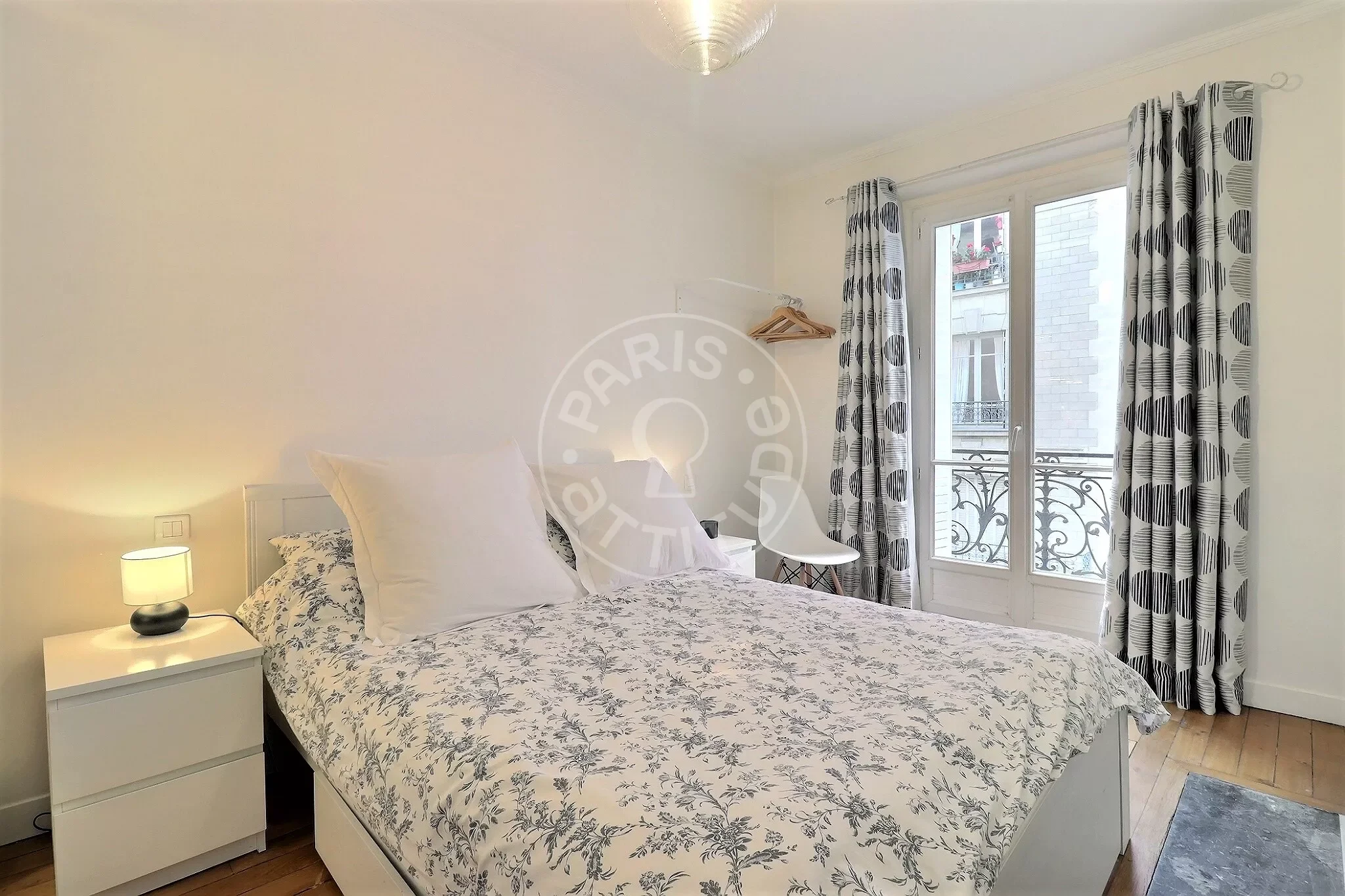 Appartement Rue de Lévis à Paris