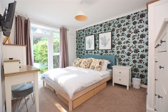 House Woodridings Close in Greater London