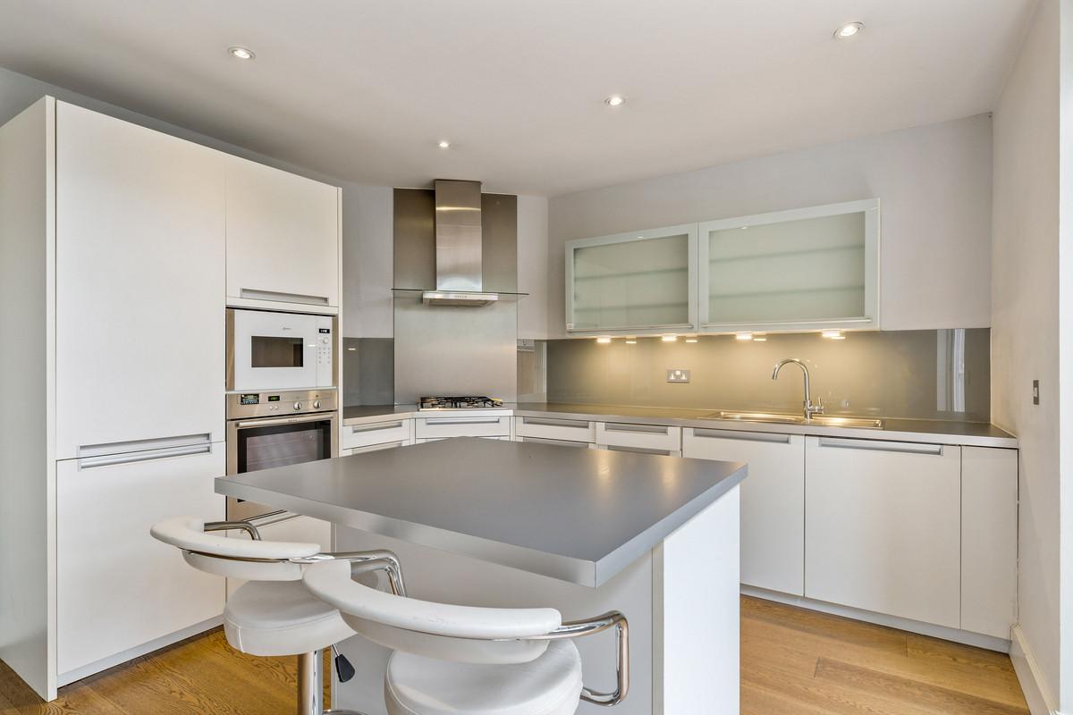 House Woodman Mews in Greater London