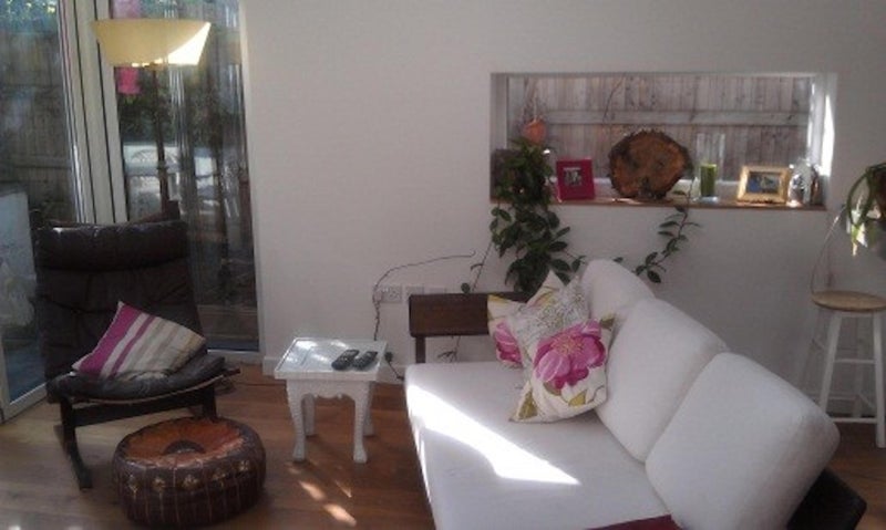 Room Byrne Road in Greater London