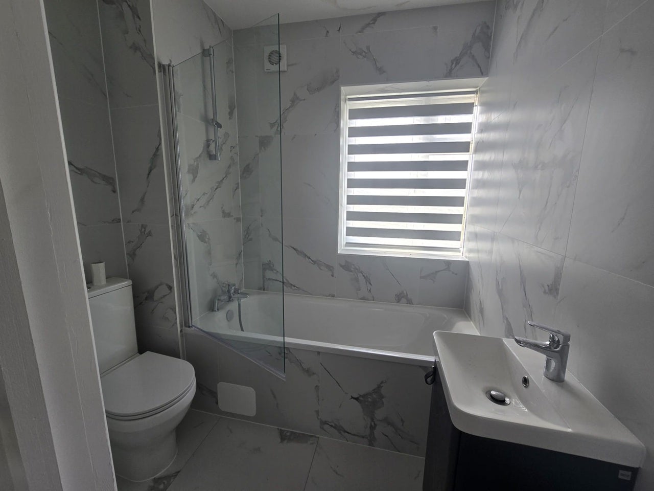 Flat Bellegrove Road in Greater London