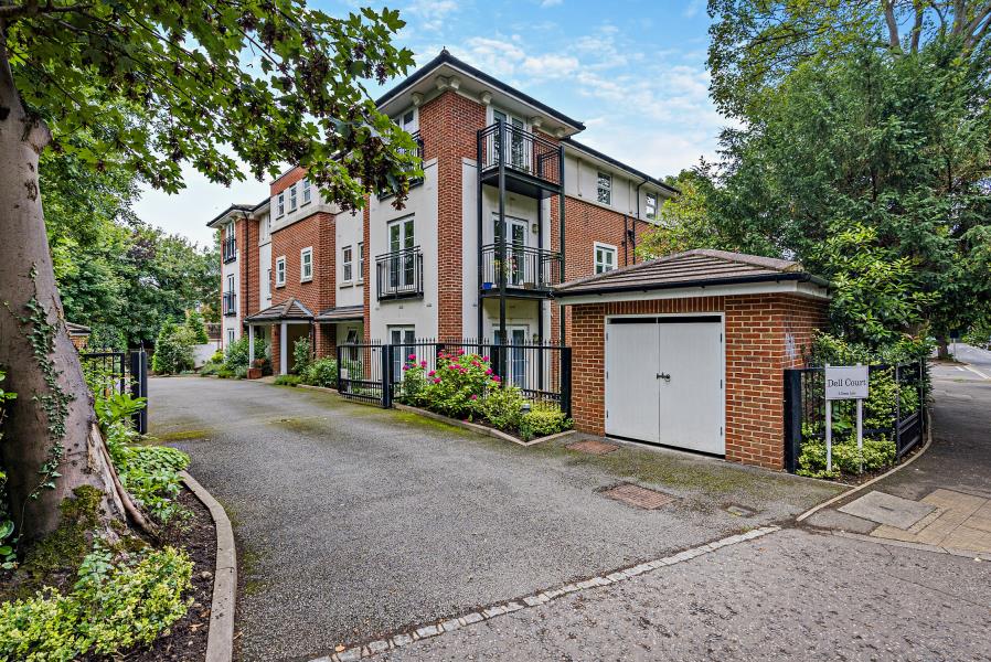 Flat Dogwood Dell in Waterlooville