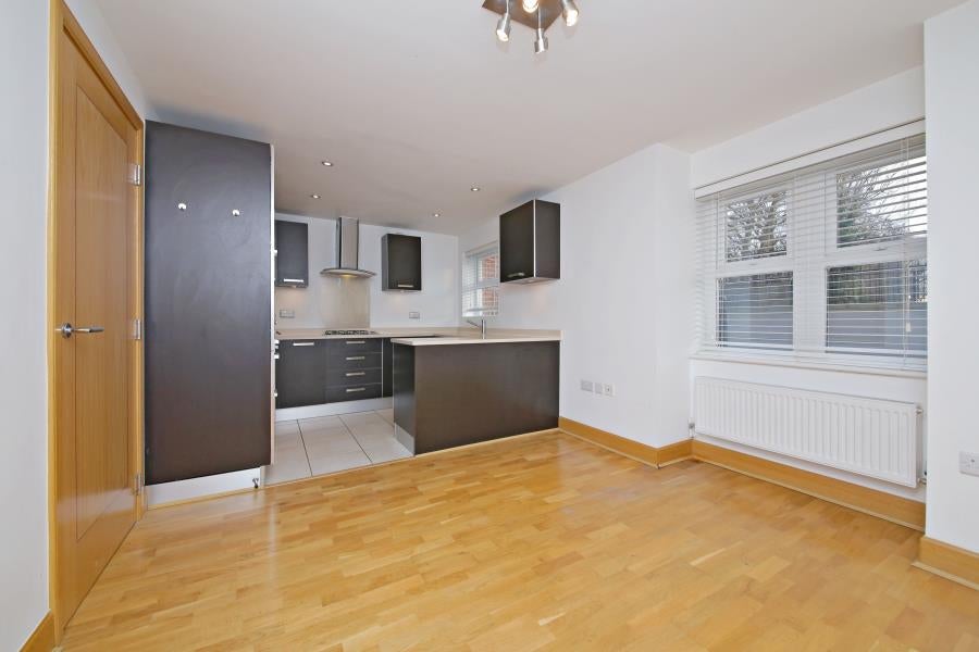 Flat Dogwood Dell in Waterlooville