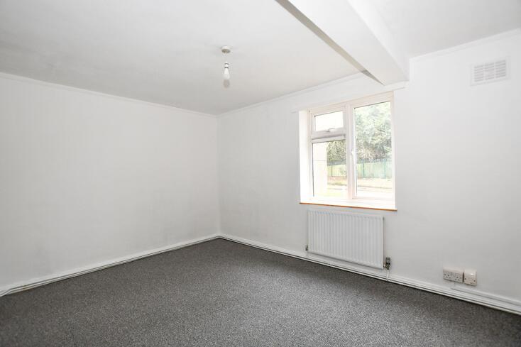 Flat Queens Court in St Albans