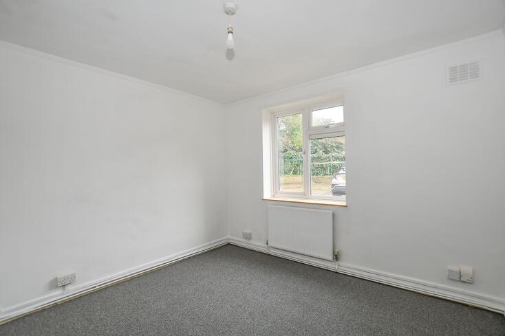 Flat Queens Court in St Albans