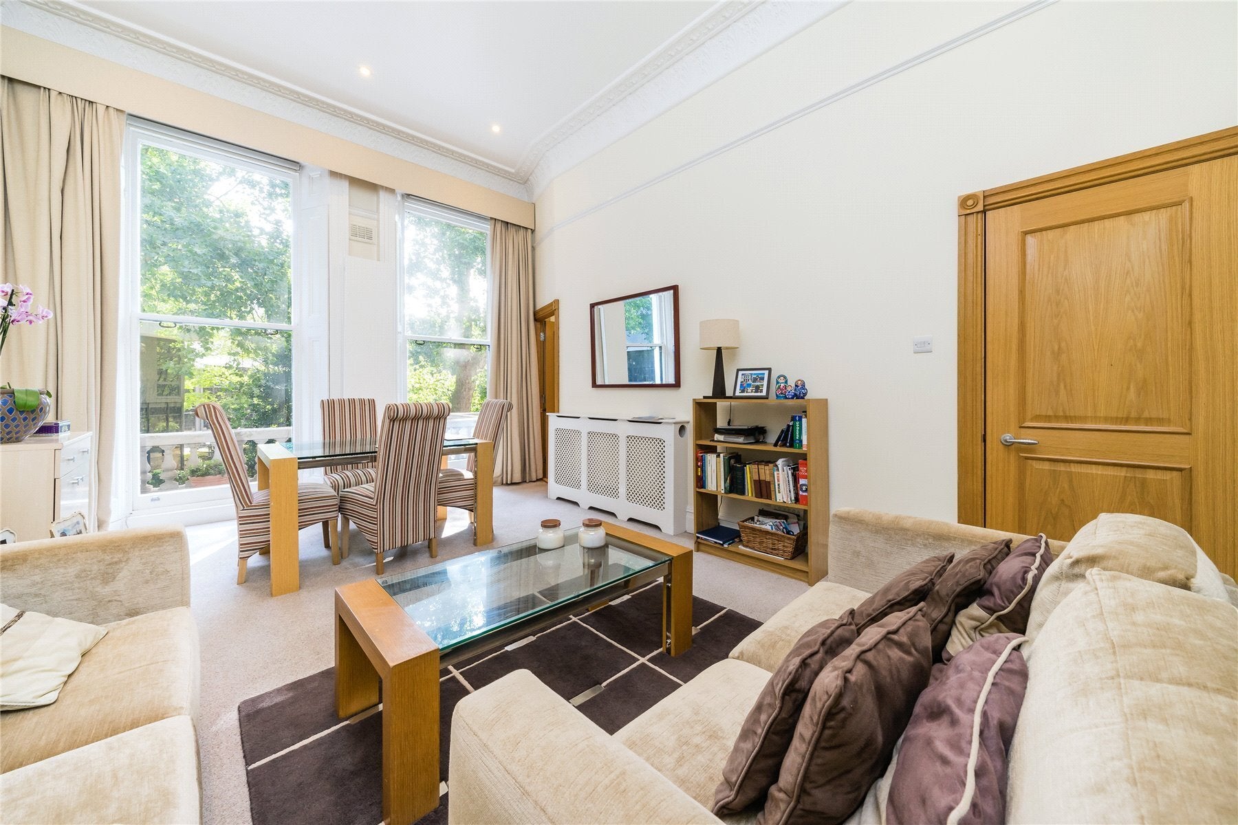 Flat Ashburn Gardens in Greater London