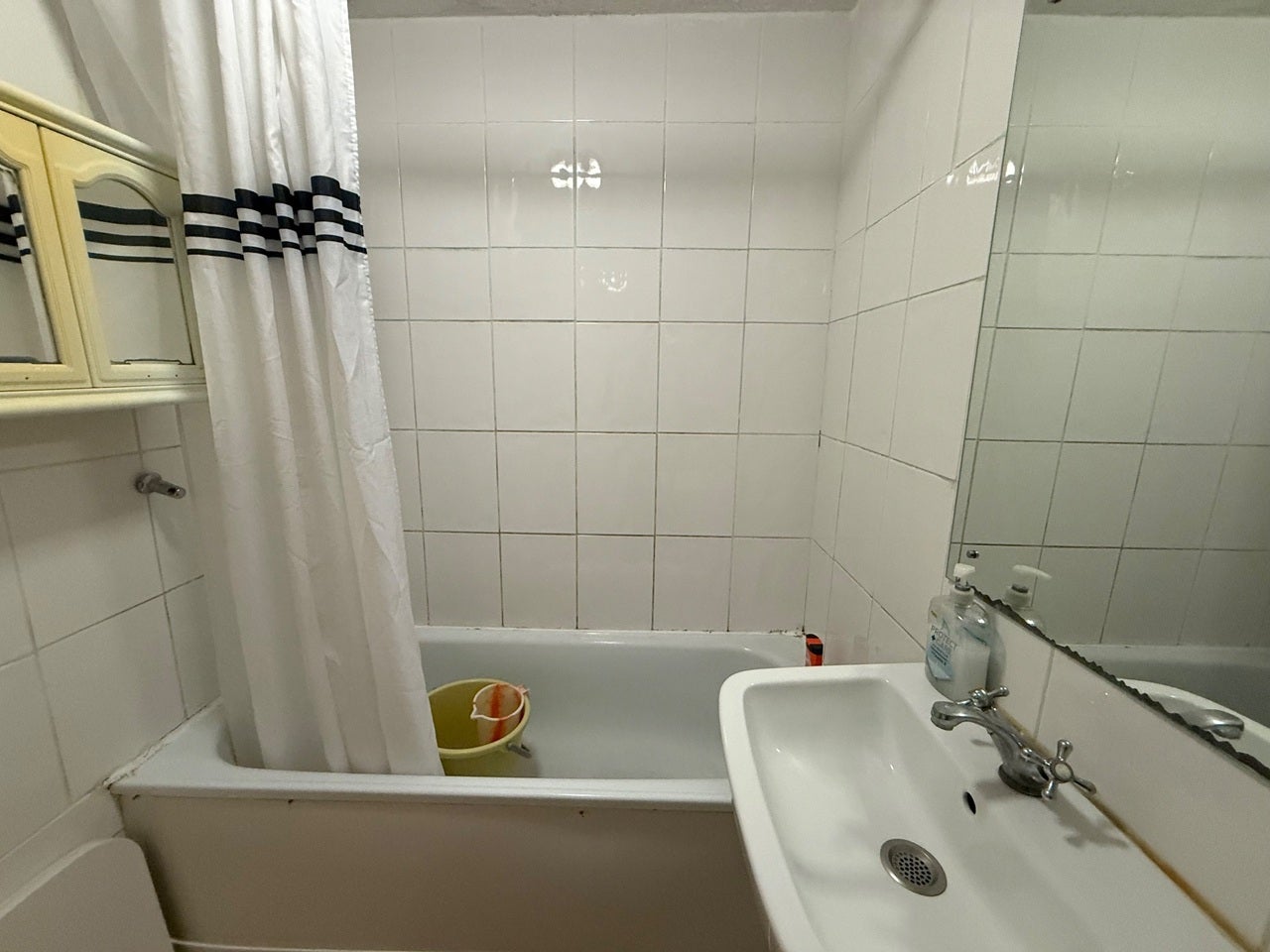Room Albany Road in Greater London