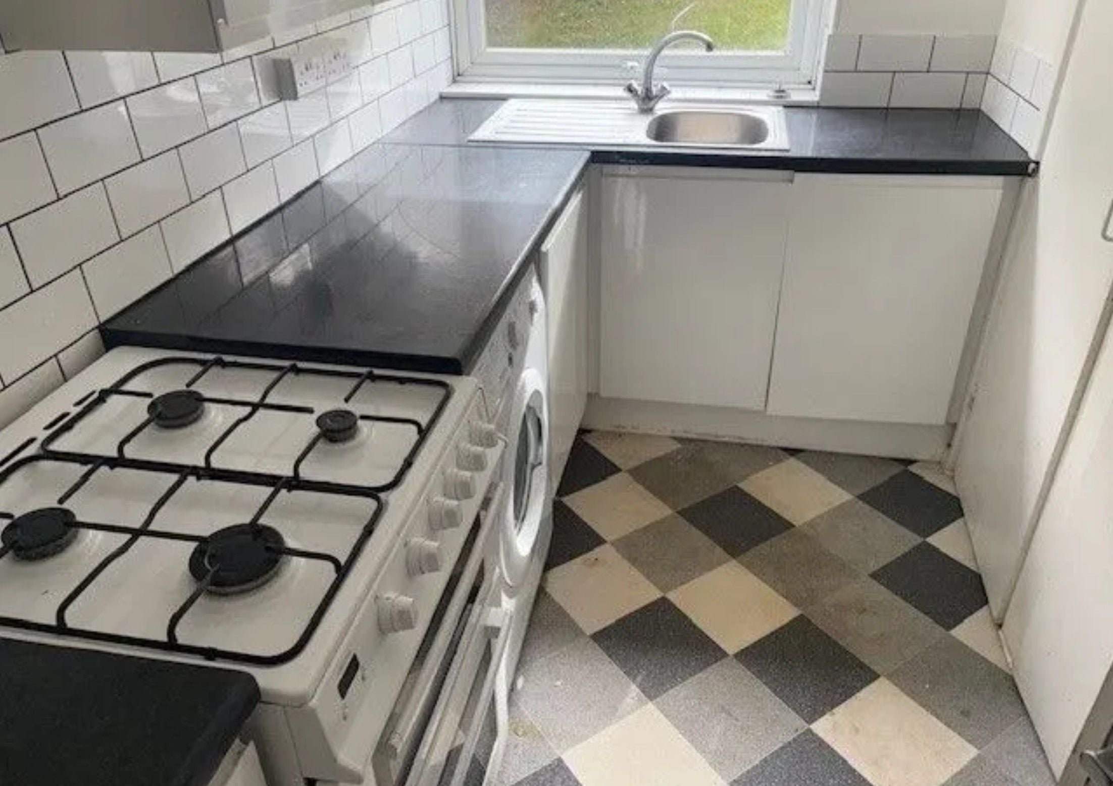 Flat Bonnick Close in Luton