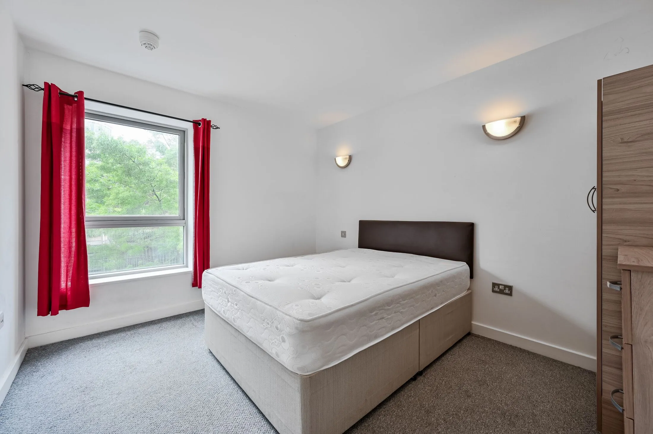 Flat John Harrison Way in Greater London