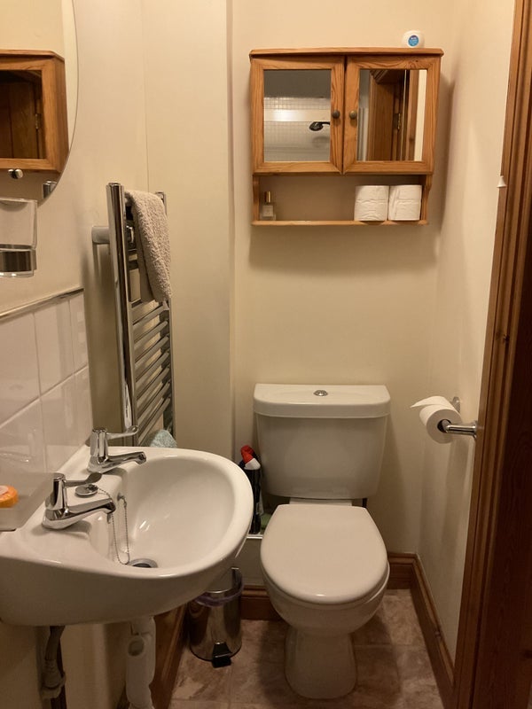 Room Mumbleys Lane in Thornbury