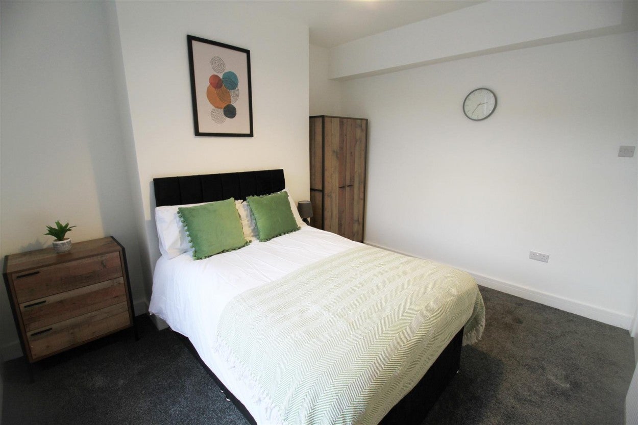 Room Water Street in Oldham