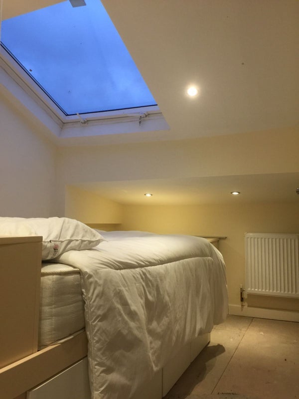 Room Manley Road in Manchester