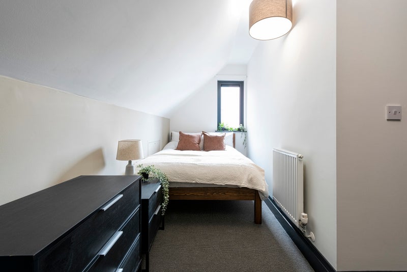 Room Lower Brown Street in Leicester
