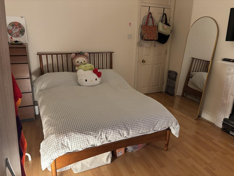 Room Gilbert Street in City of Westminster
