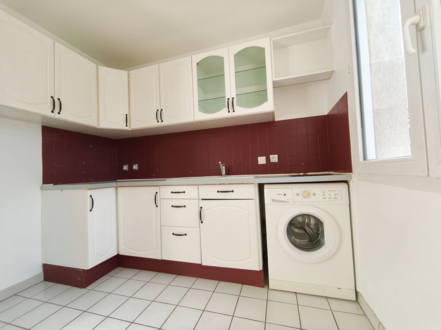 Flat Place des Trois Gares in Cergy