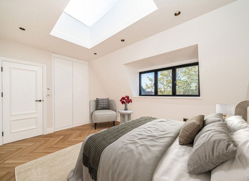House Savona Close in London