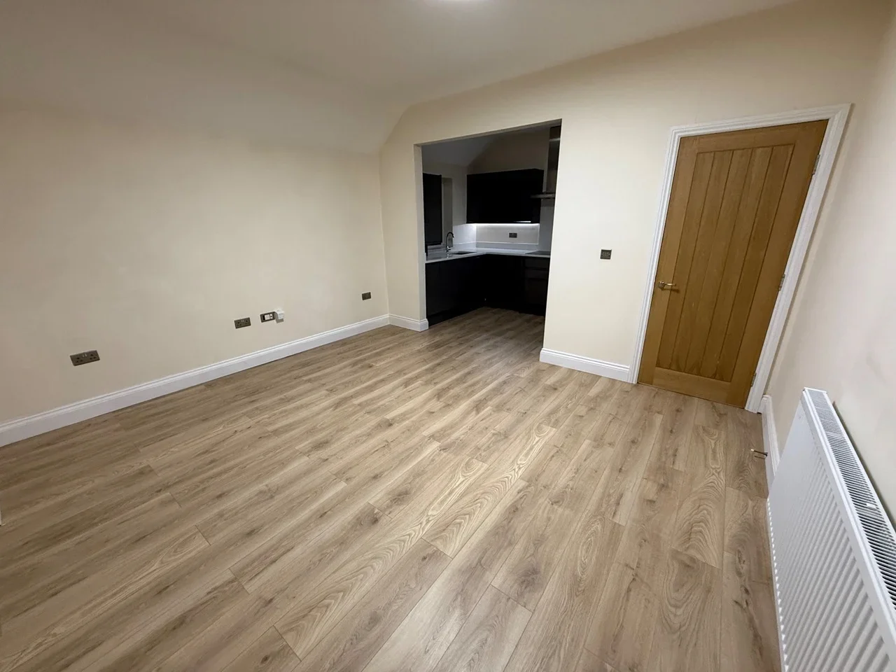Flat Fairdene Road in Greater London