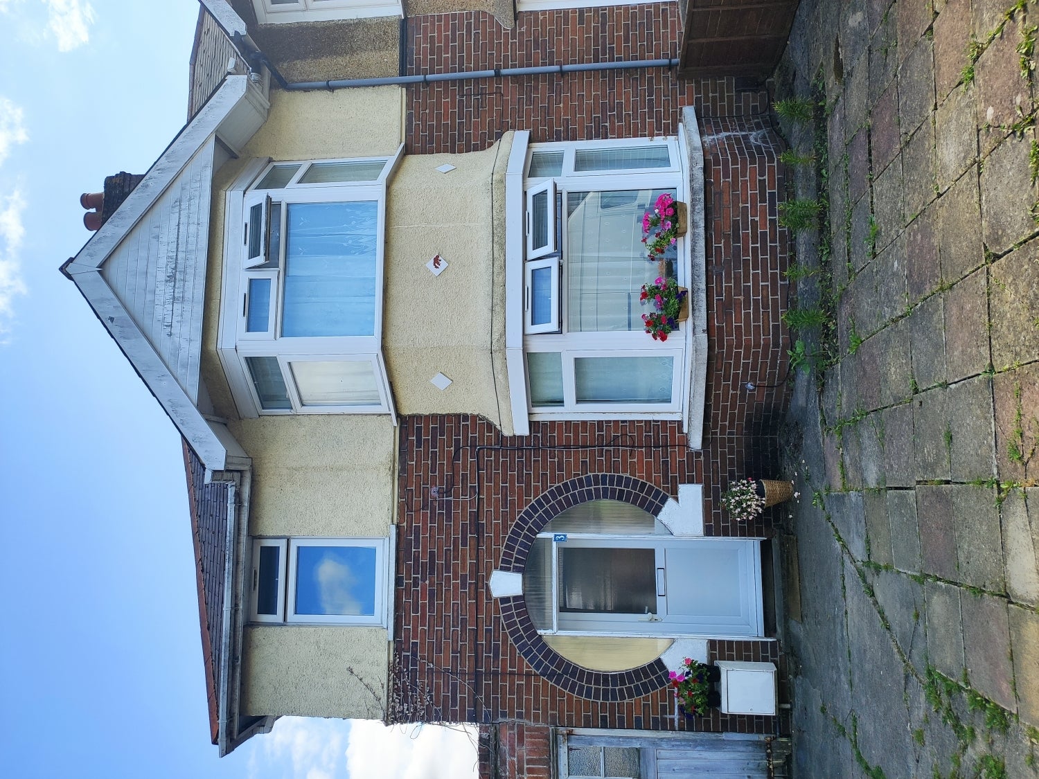House Westbury Crescent in Oxford