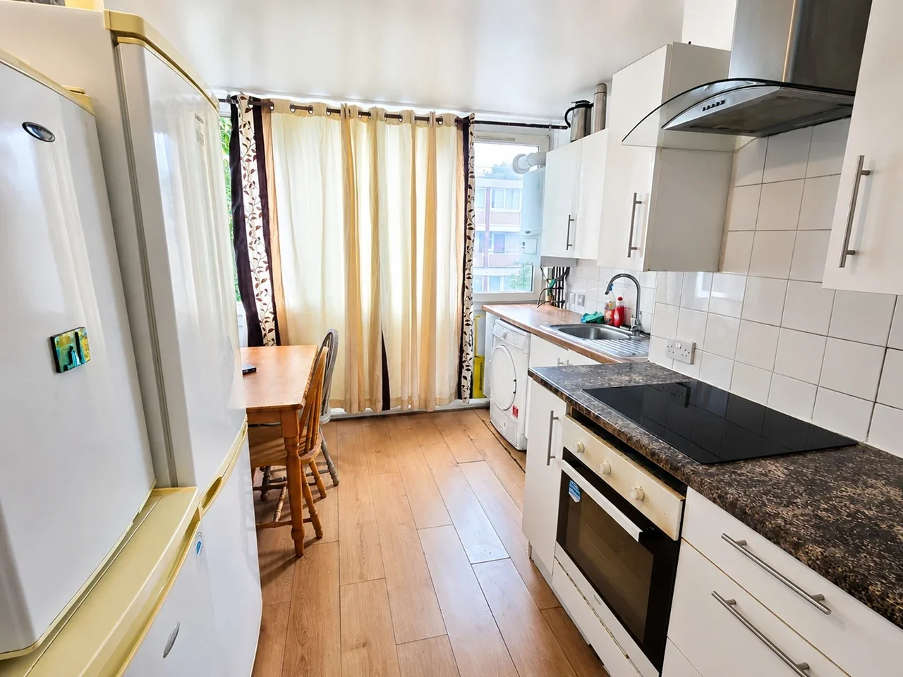 Room Harbridge Avenue in Greater London