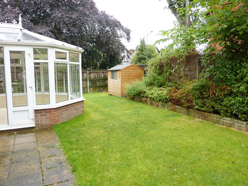 House Stratford Drive in Wooburn Green