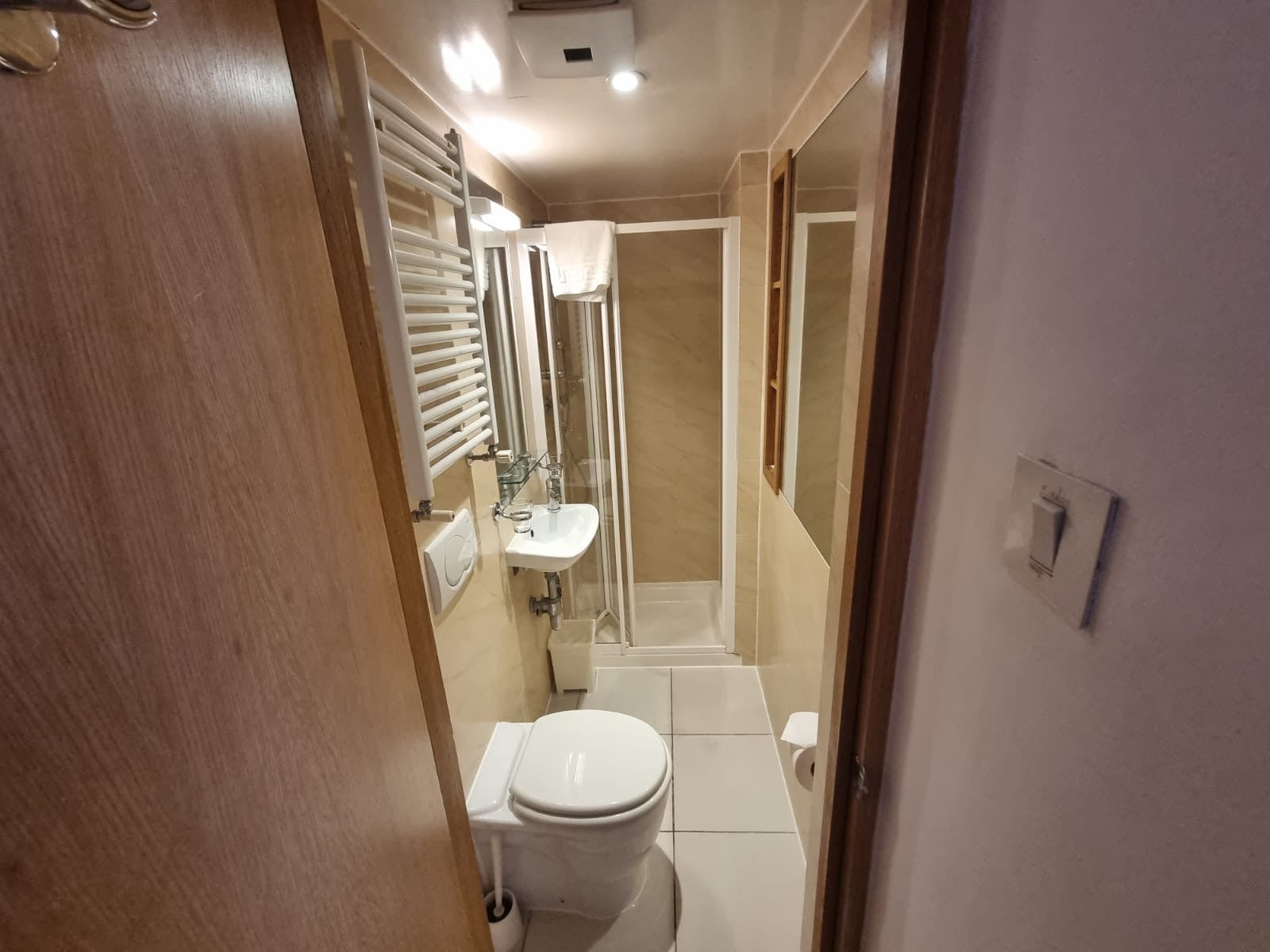 Room Cartwright Gardens in Greater London