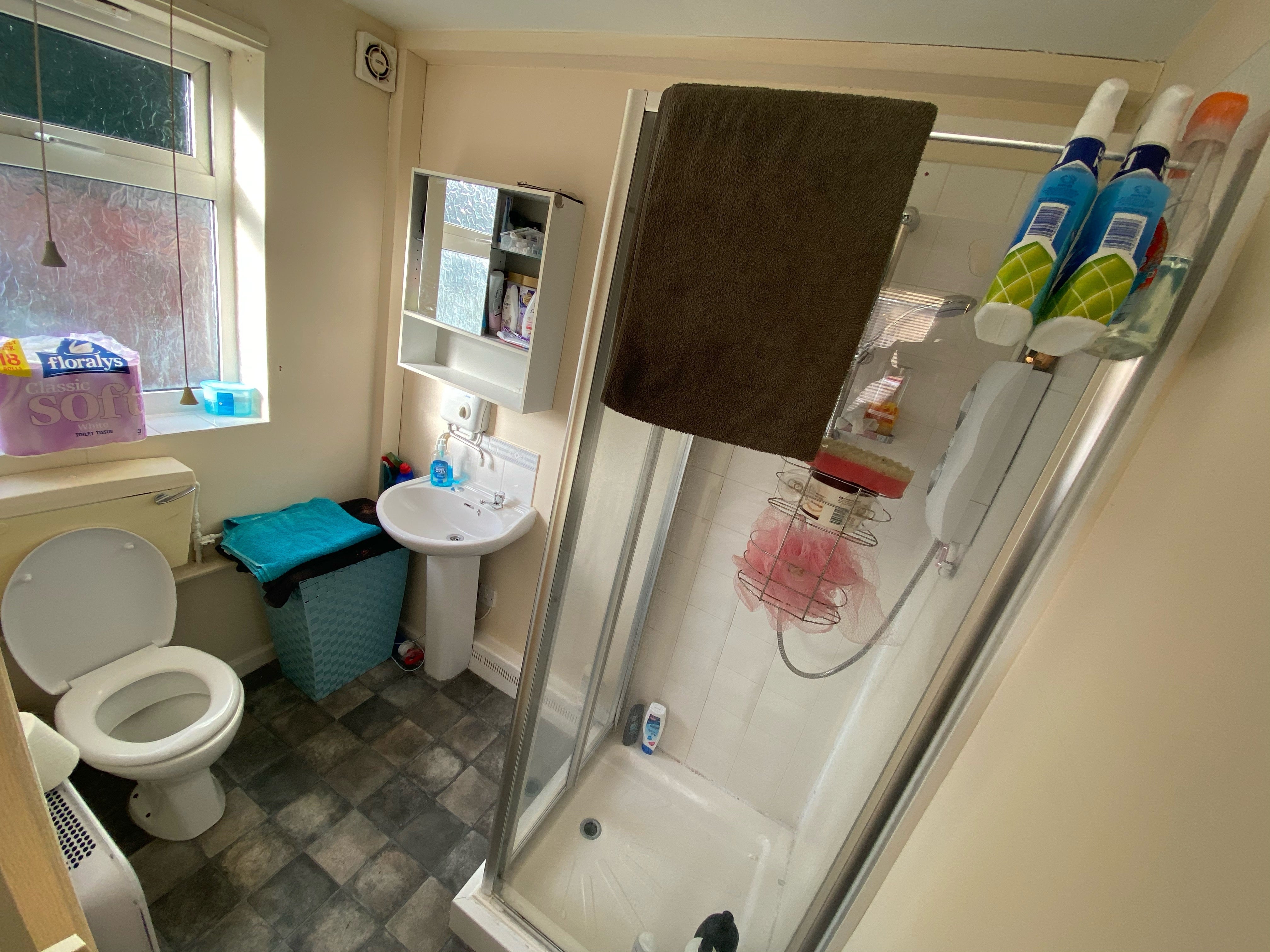 Flat Batchley Road in Redditch