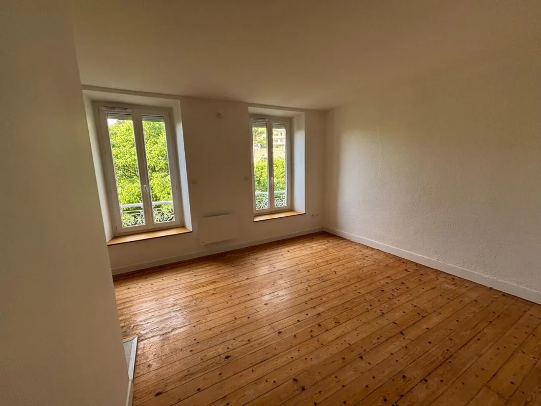 Flat Place Jean Jaurès in Tournon-sur-Rhône