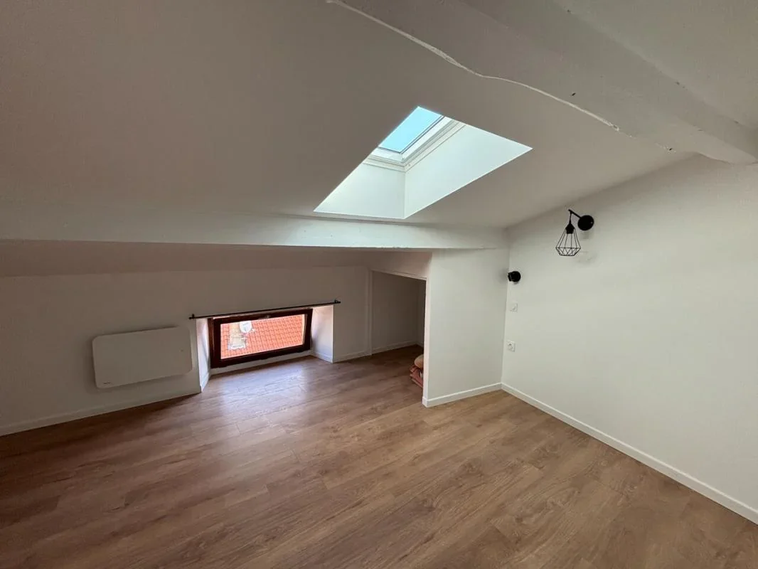 Flat Place Jean Jaurès in Tournon-sur-Rhône