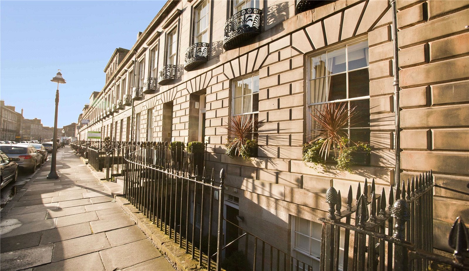 Flat Queensferry Street in City of Edinburgh