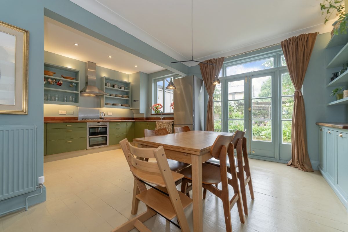 House Chetwynd Road in Greater London