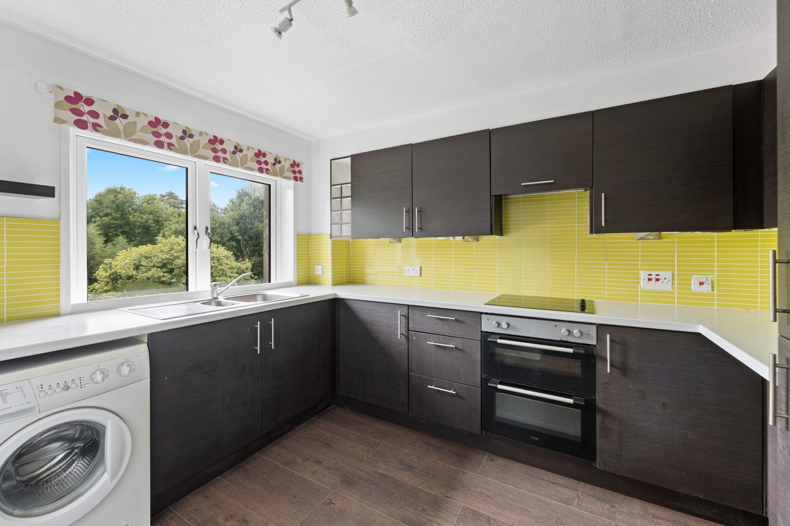 Flat Buchanan Drive in Newton Mearns