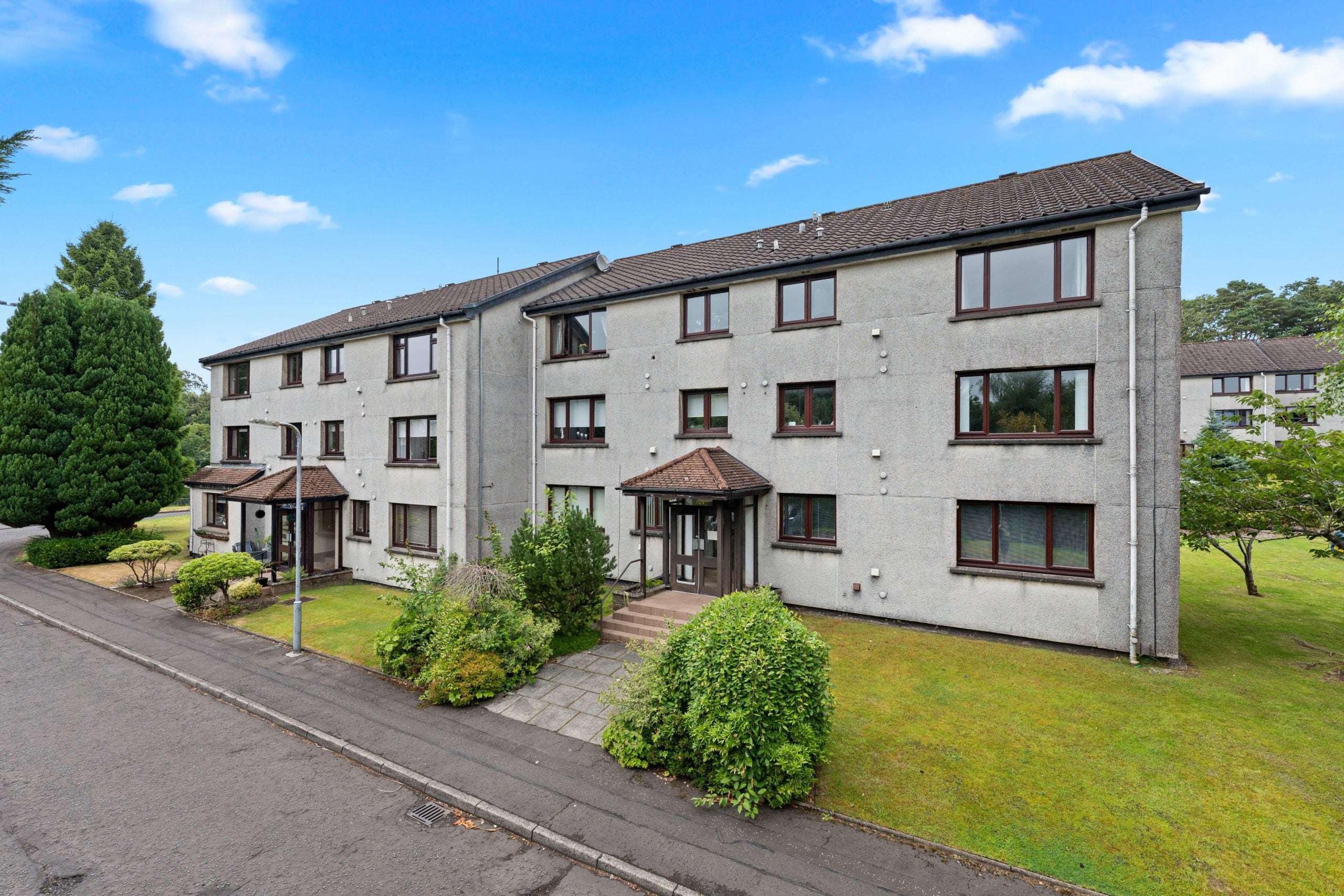 Flat Buchanan Drive in Newton Mearns