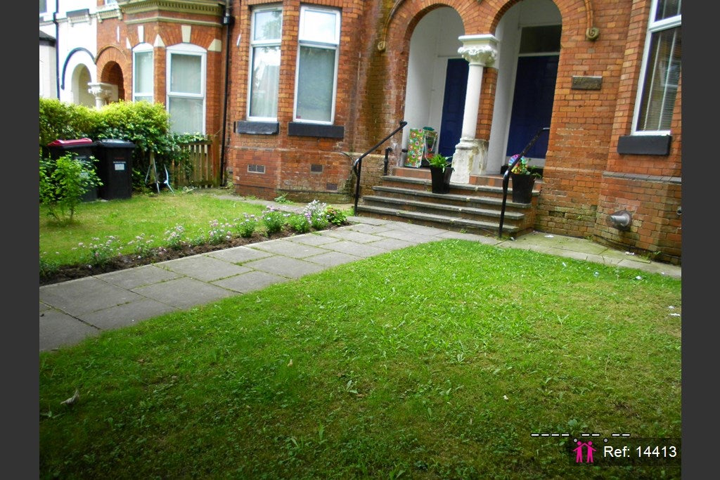Flat Great Clowes Street in Salford