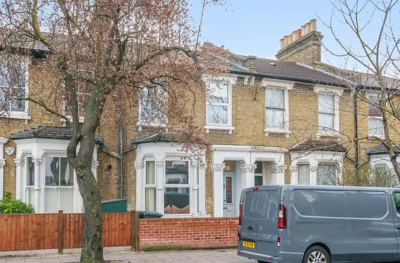Flat Bousfield Road in Greater London