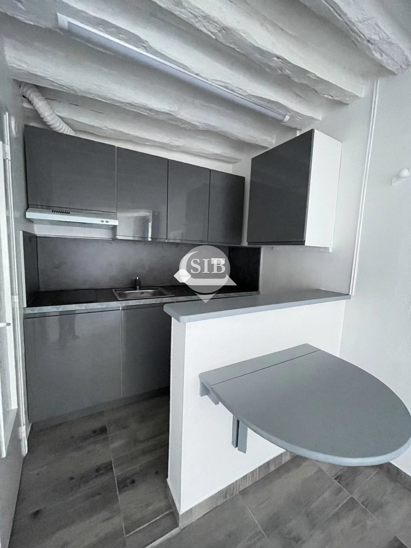Flat Avenue Sadi Carnot in Saulx-les-Chartreux